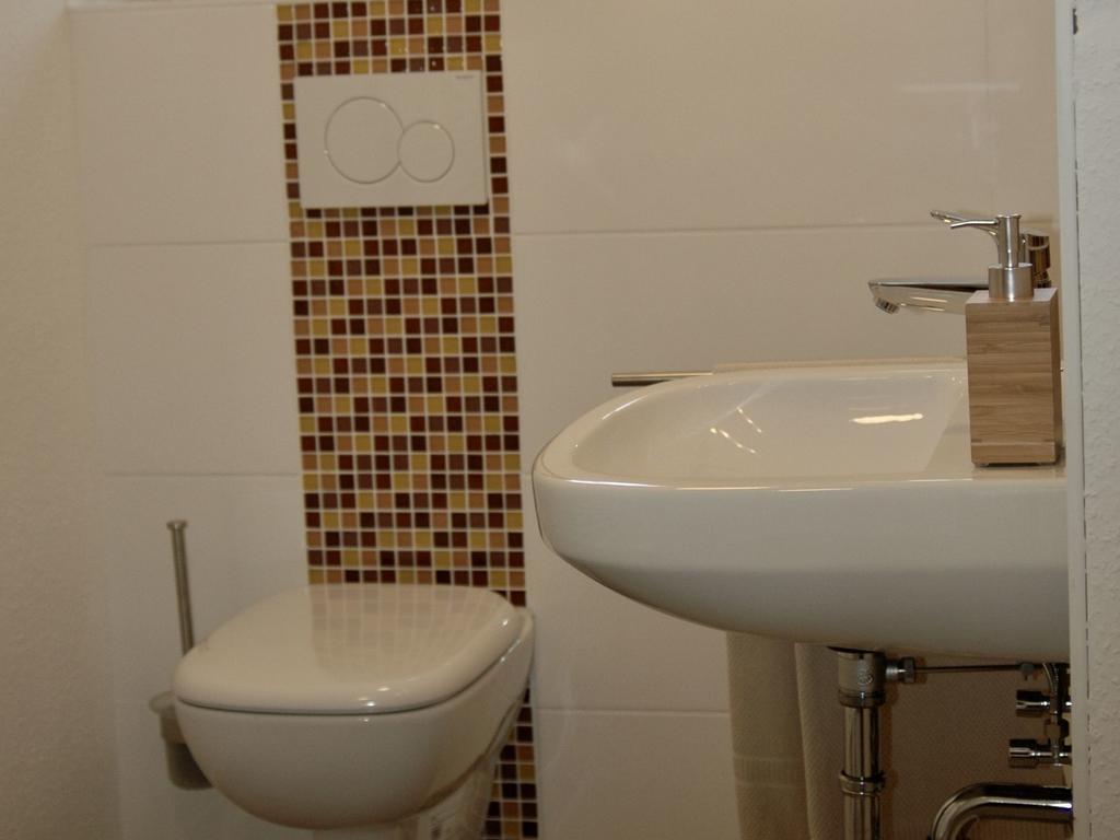 Ferienwohnung Am Keschtebaum, 70Qm ザスバッハヴァルデン エクステリア 写真